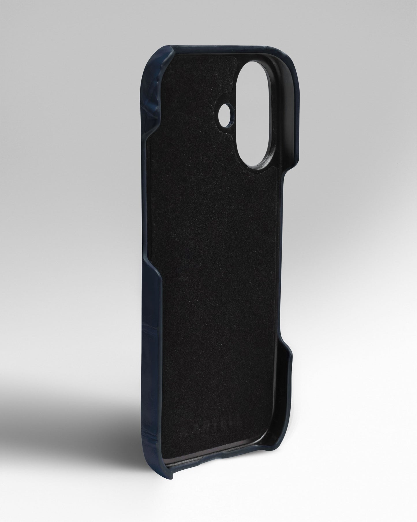 Темно-синій чохол обтягнутий шкірою крокодила для iPhone 17