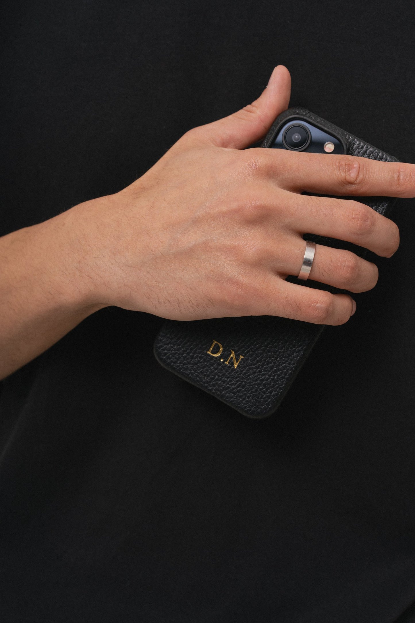 Black leather case for iPhone 16