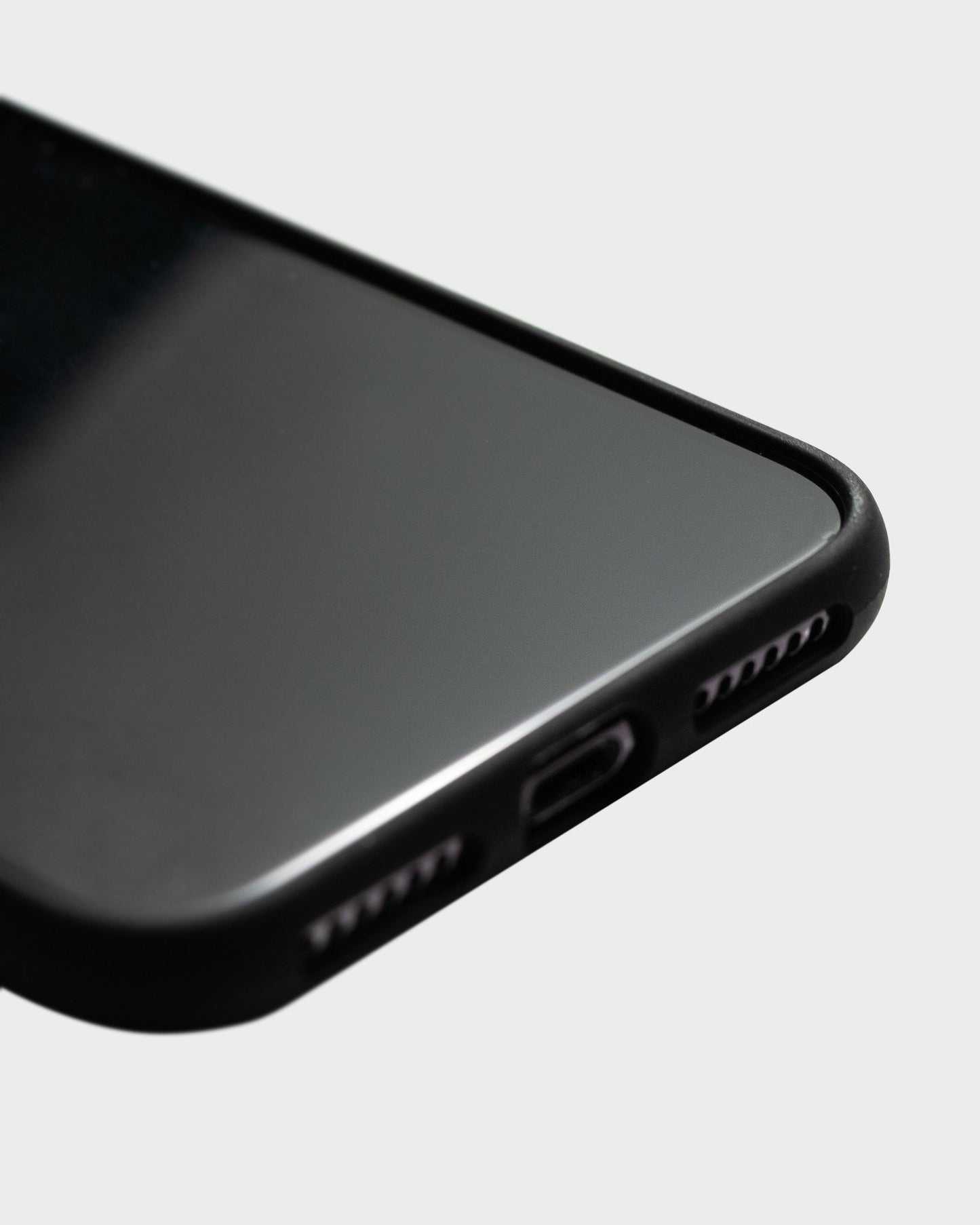 Чохол із темно-сірої шкіри акули для iPhone 13