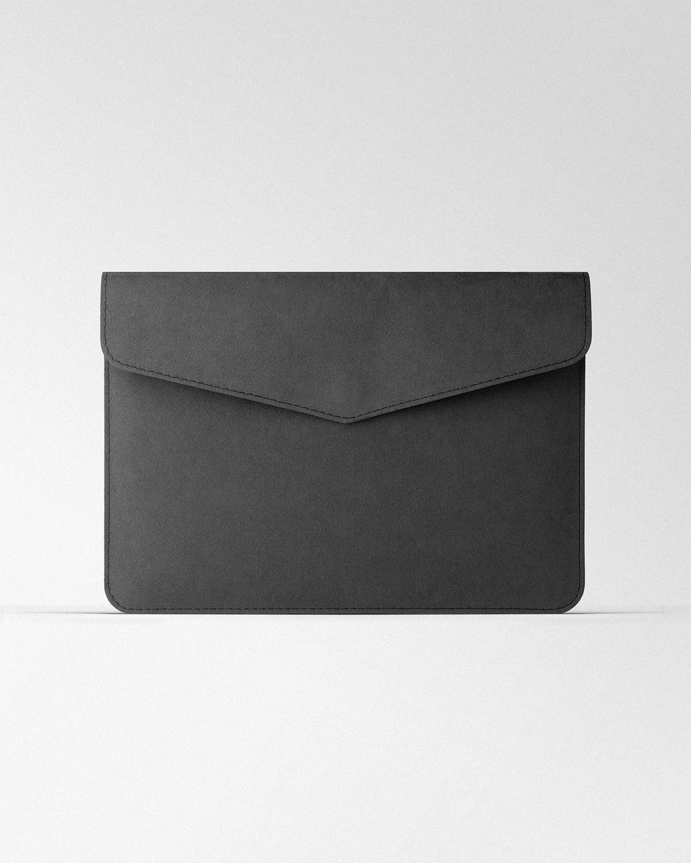 Чехол Magnetic Envelope из серой алькантары для MacBook