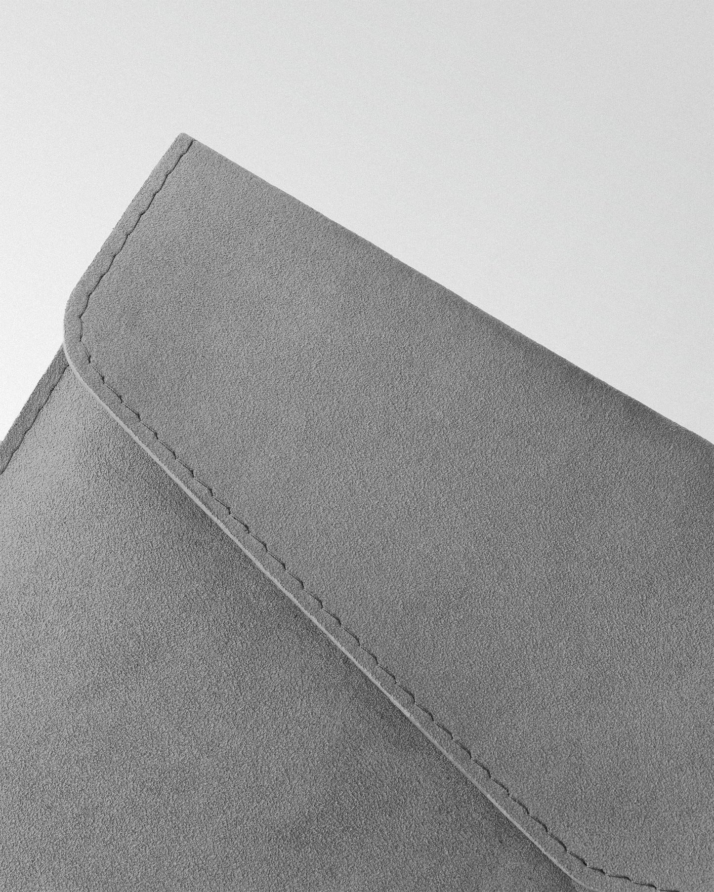 Magnetic Envelope Case in Light Gray Alcantara for MacBook