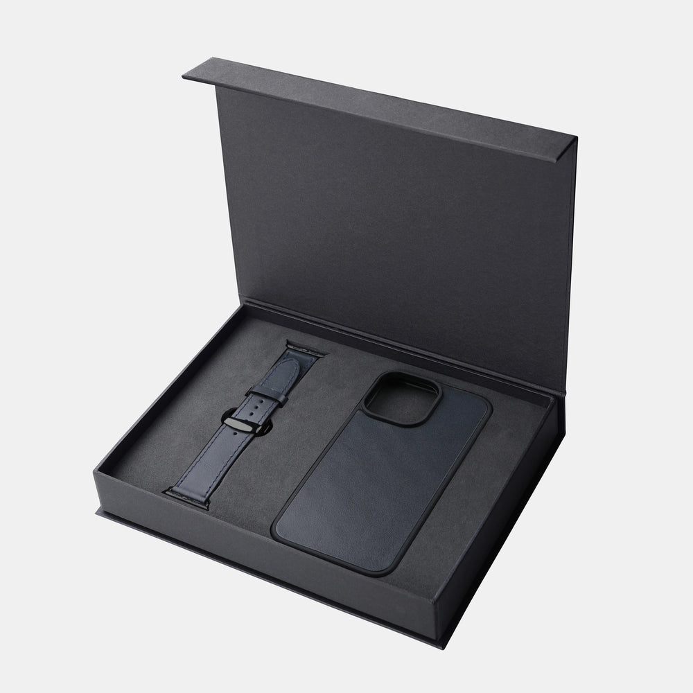 Set of dark blue calf leather, iPhone case and Apple Watch strap