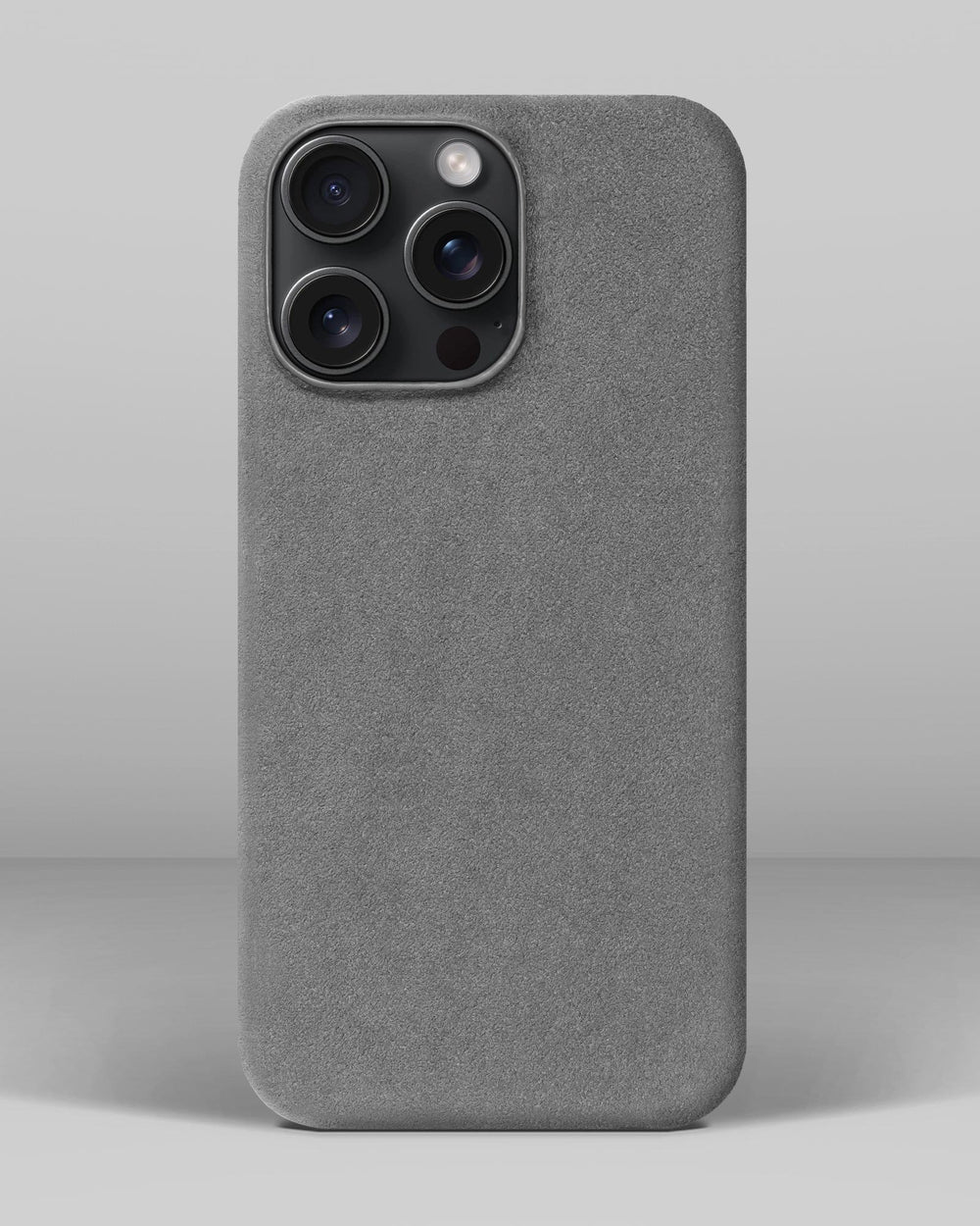Світло-сірий обтягнутий чохол з алькантари для iPhone 15 Pro Max