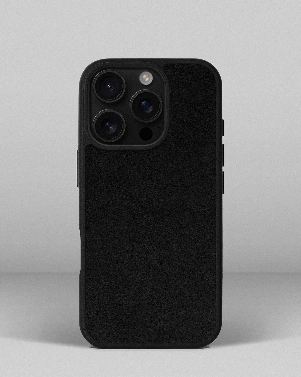 Чехол с черной вставкой из алькантары для iPhone 14 Pro