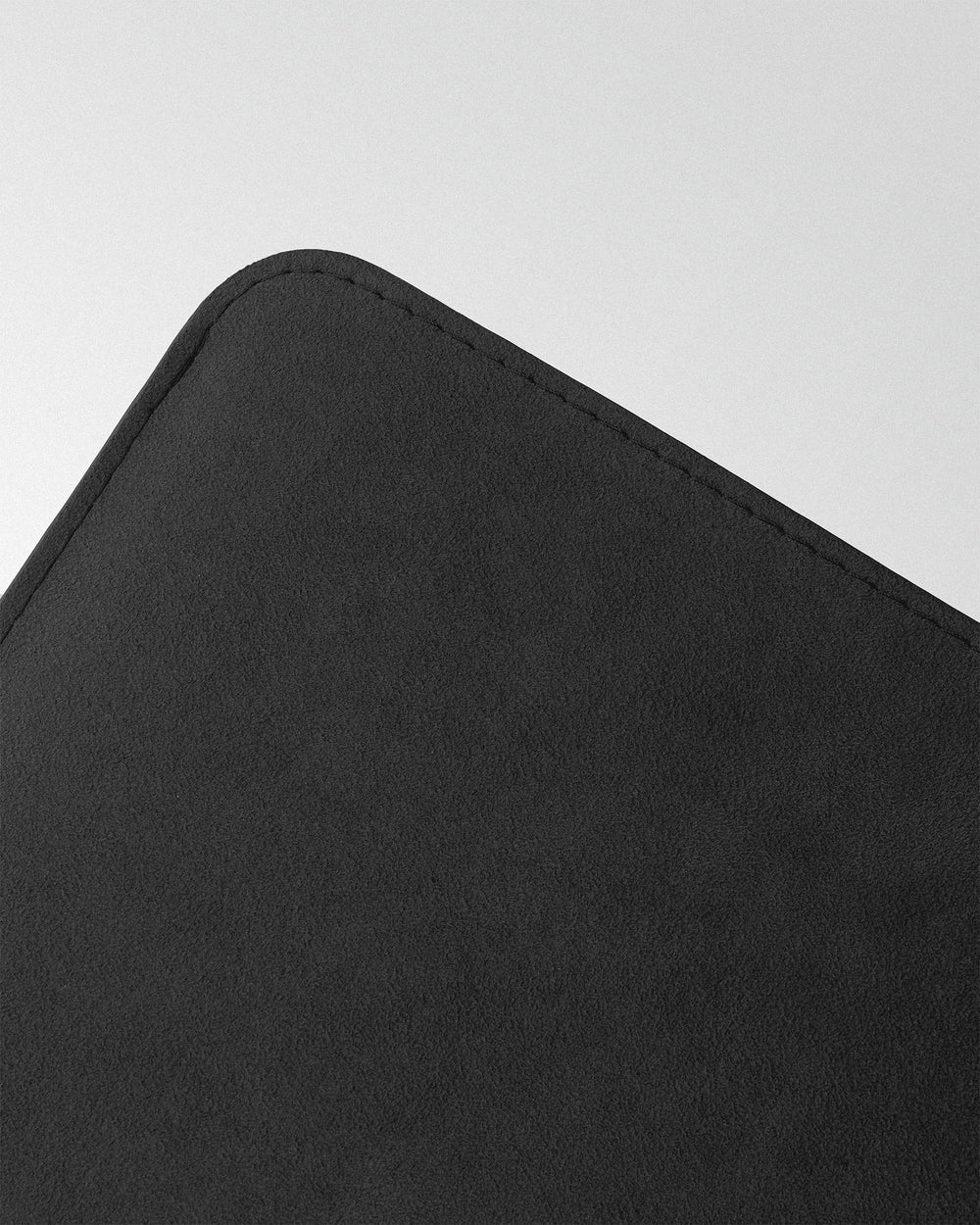 Чохол Minimalist з чорної алькантари для MacBook