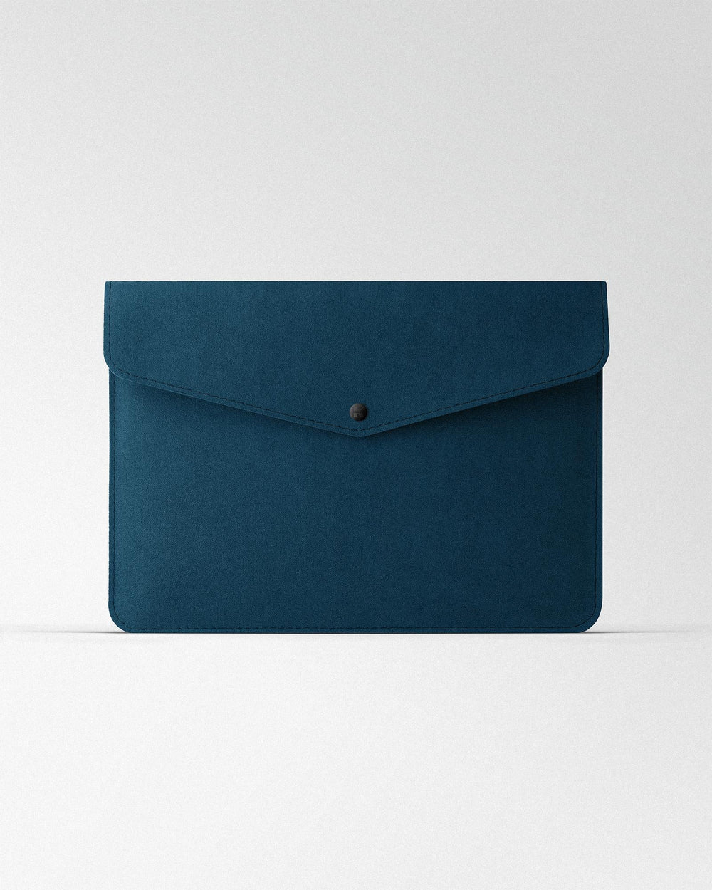 Чехол Envelope из синей алькантары для MacBook