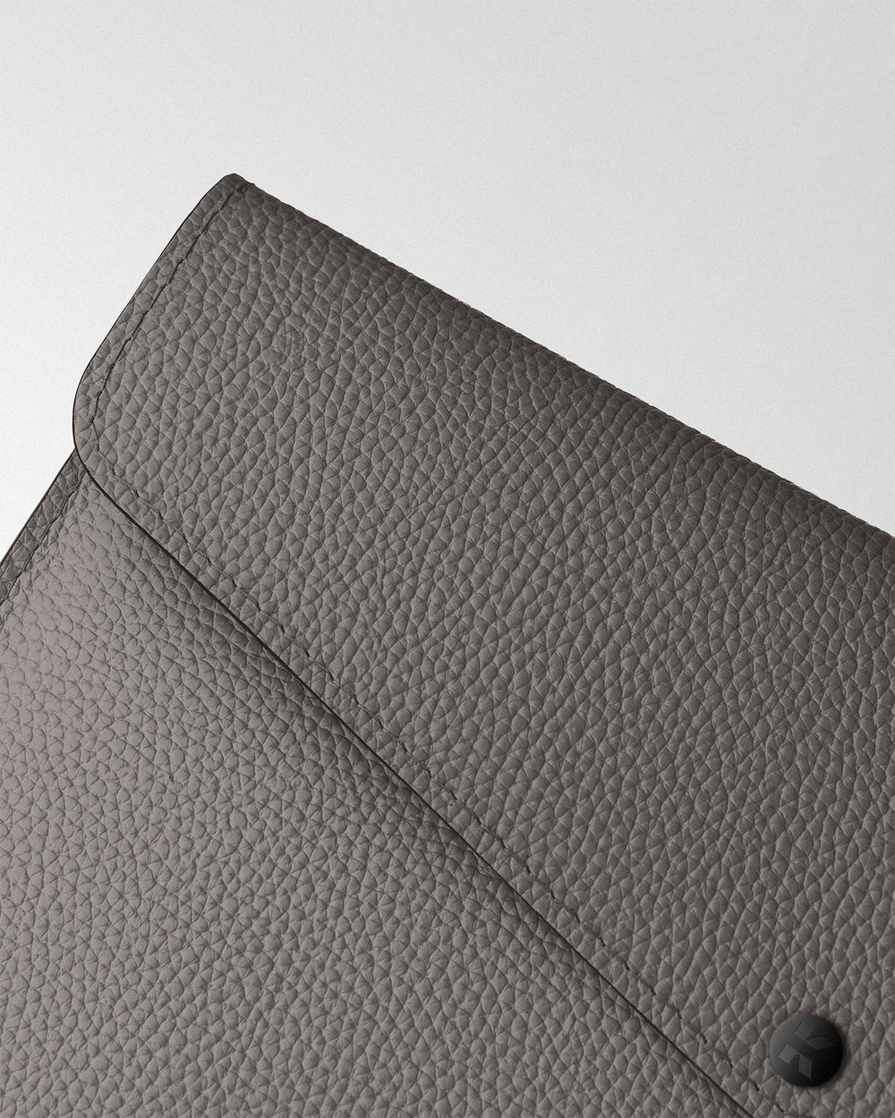 Envelope leather case in cappuccino color for MacBook
