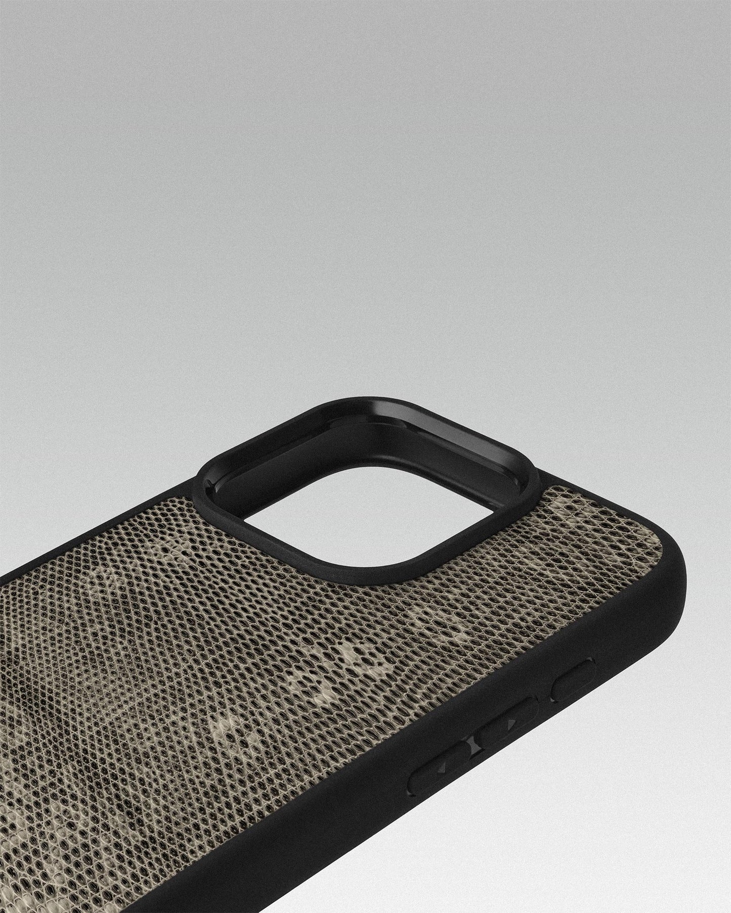 Black and white iguana leather case for iPhone 16 Pro Max