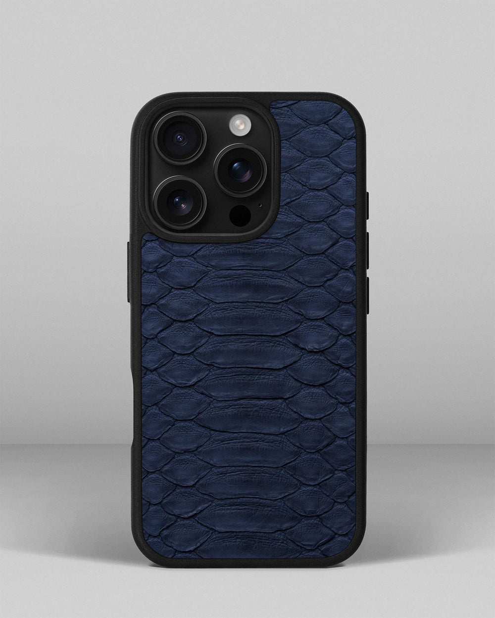Dark blue python leather case with large scales for iPhone 16 Pro