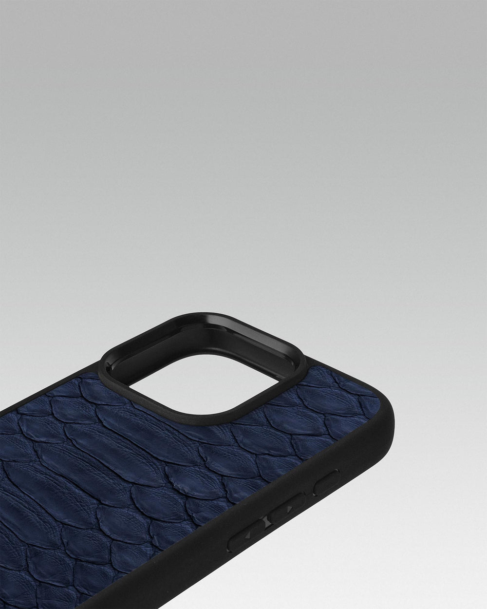 Dark blue python leather case with large scales for iPhone 16 Pro