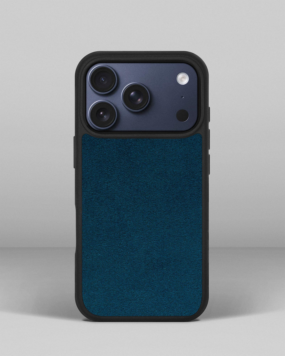 Case with blue Alcantara insert for iPhone 17 Pro