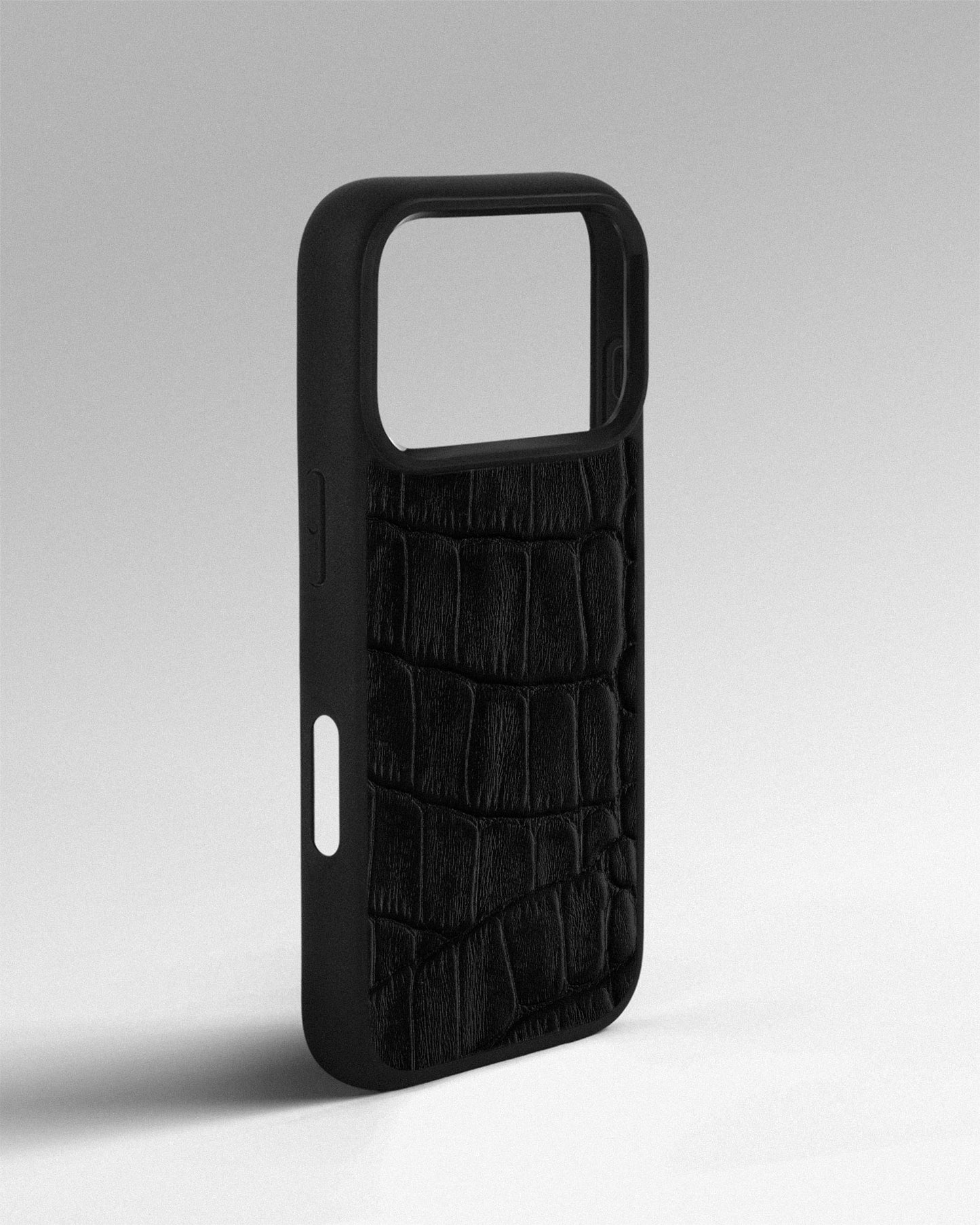 Black crocodile leather case for iPhone 17 Pro
