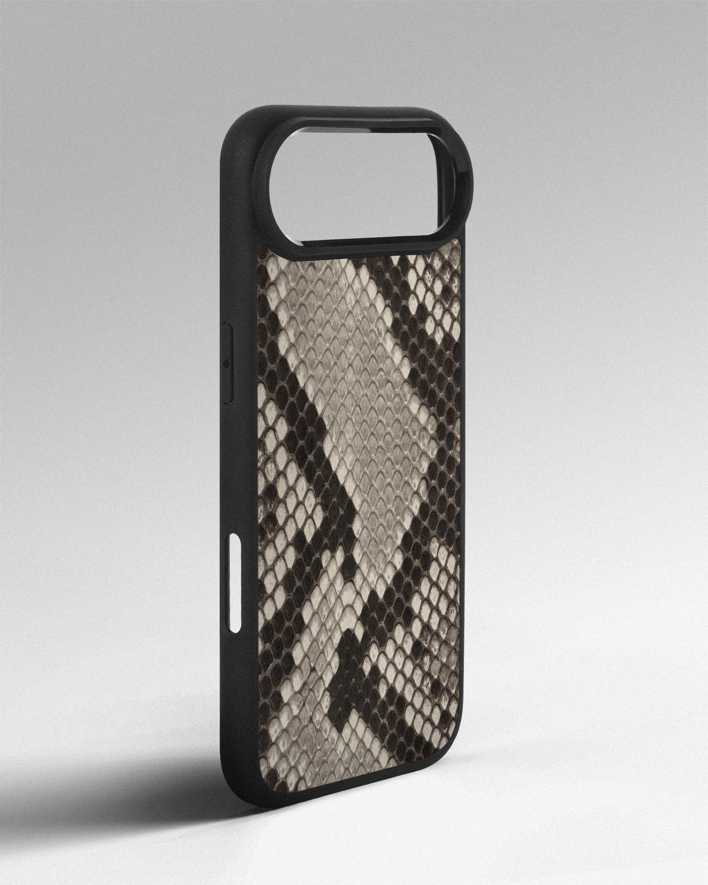 Black and white python skin case with small scales for iPhone 17 Air