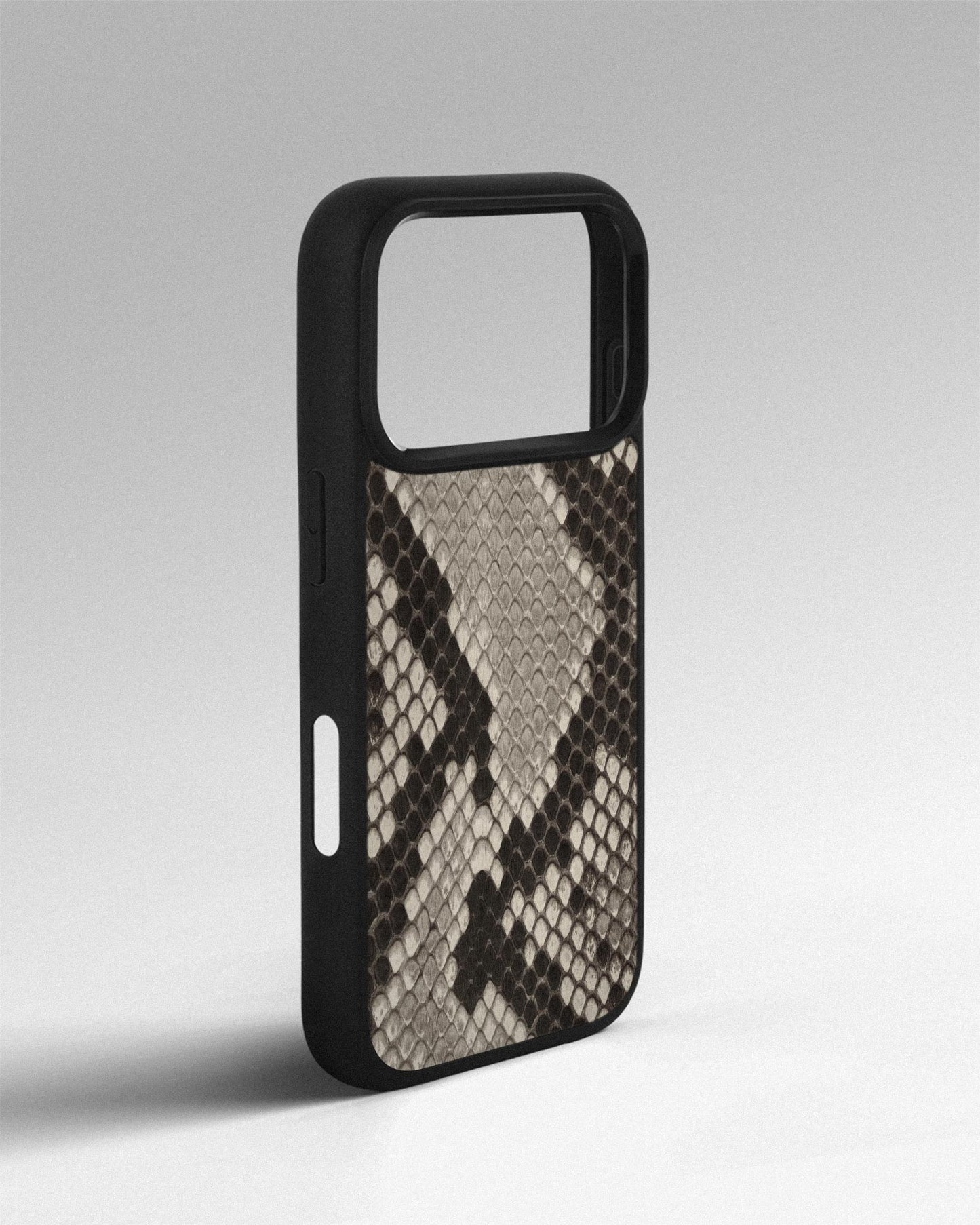 Black and white python skin case with small scales for iPhone 17 Pro