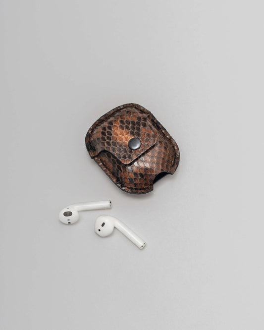 Чохол для AirPods з коричневої шкіри пітона з дрібними лусочками