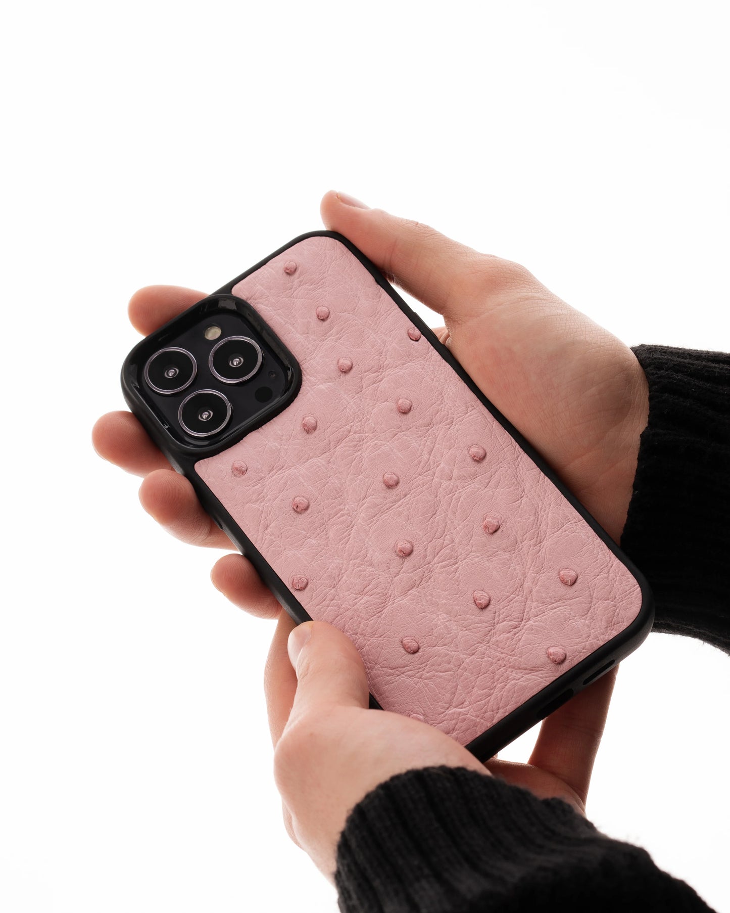 Чохол із рожевої шкіри страуса з фолікулами для iPhone 15 Plus