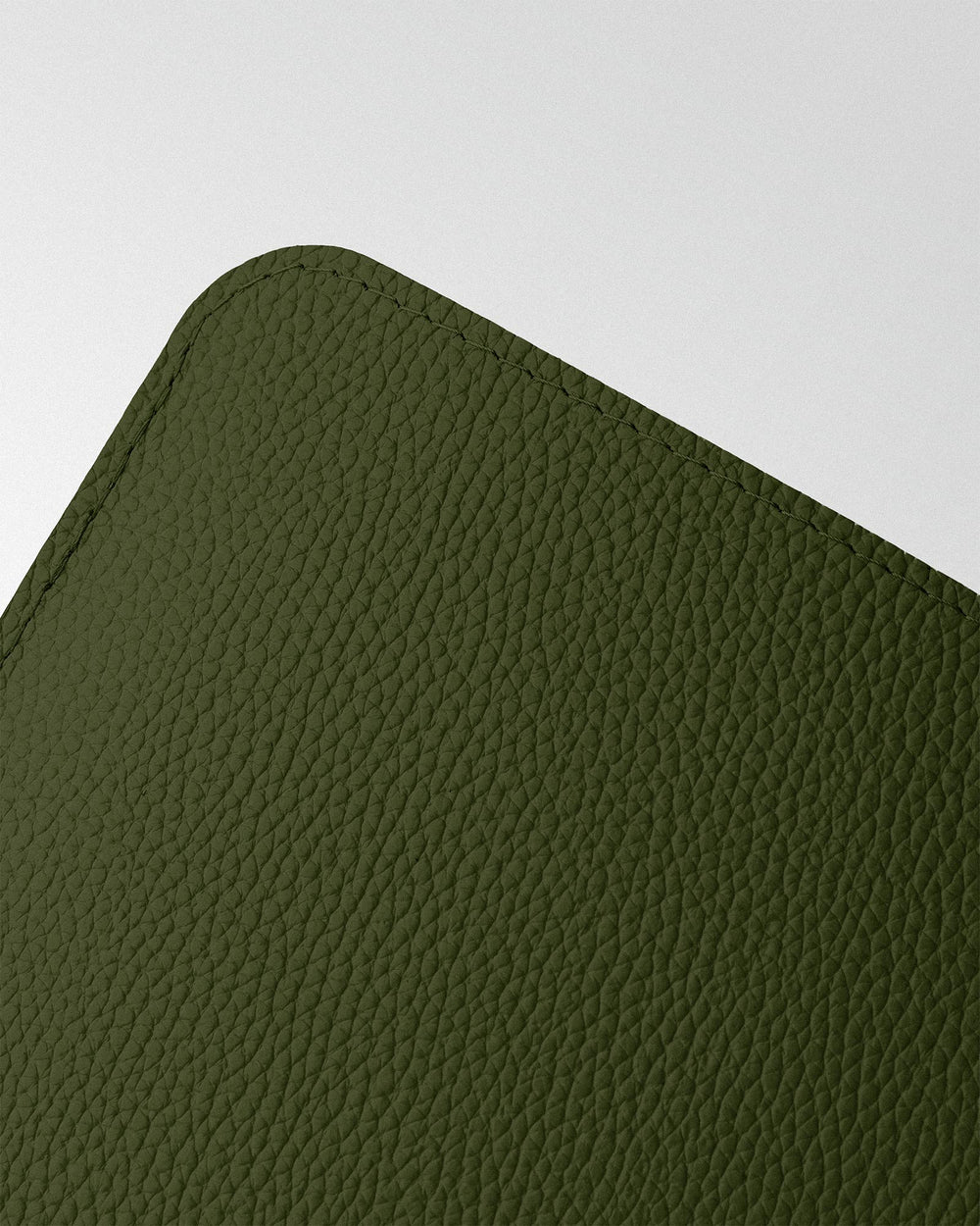 Чохол Minimalist із темно-зеленої шкіри для MacBook