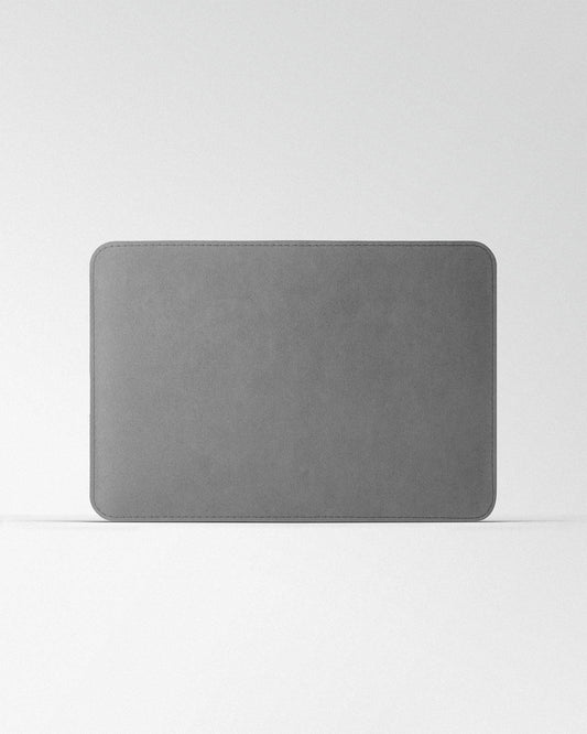 Чохол Minimalist з світло-сірої алькантари для MacBook