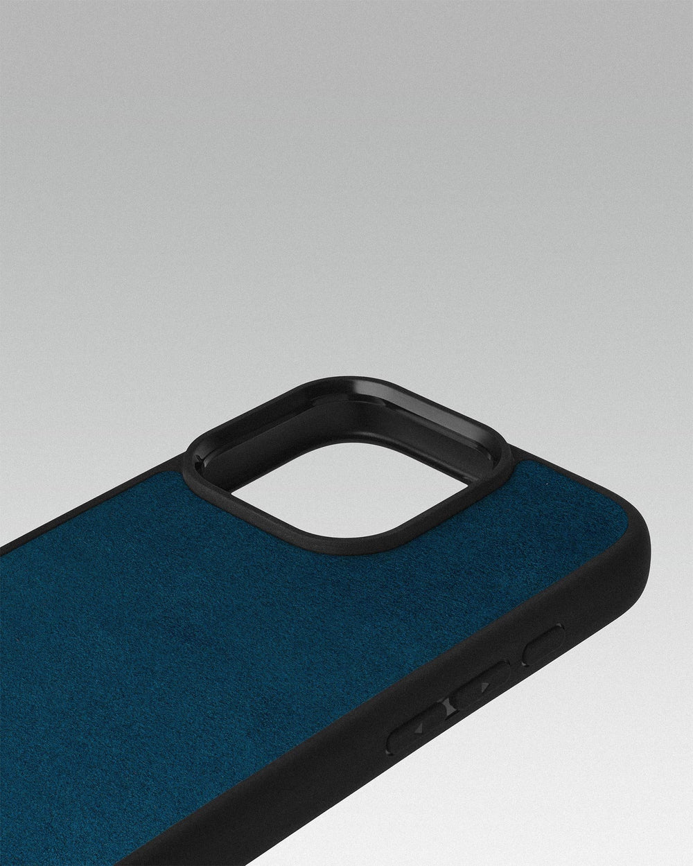 Case with blue alcantara insert for iPhone 16 Pro Max