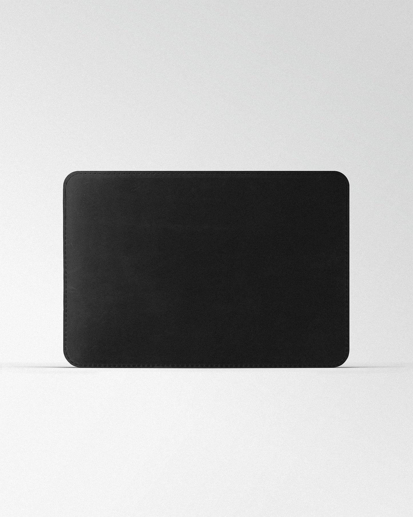 Чохол Envelope із темно-коричневого крейзі хорс для MacBook