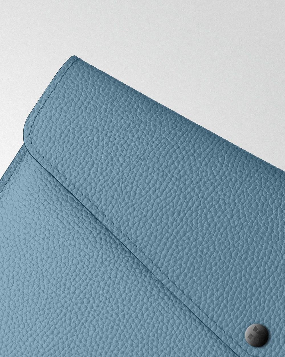 Чохол Envelope із синьої шкіри для MacBook