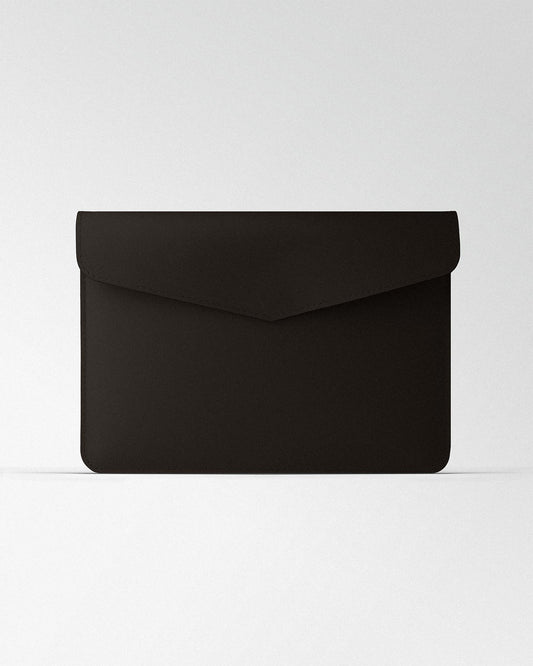 Чохол Magnetic Envelope  із темно-коричневої телячої шкіри для MacBook