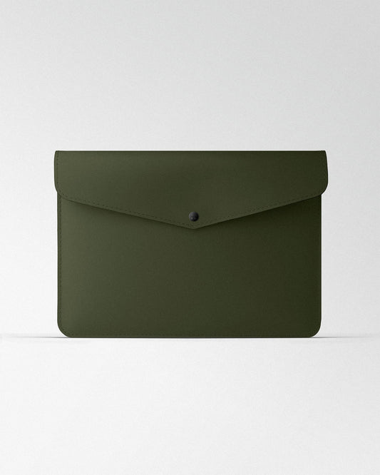 Чохол Envelope з темно-зеленої шкіри для MacBook