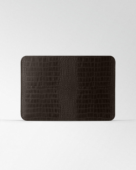 Чохол Minimalist з темно-коричневого тиснення під крокодила для MacBook