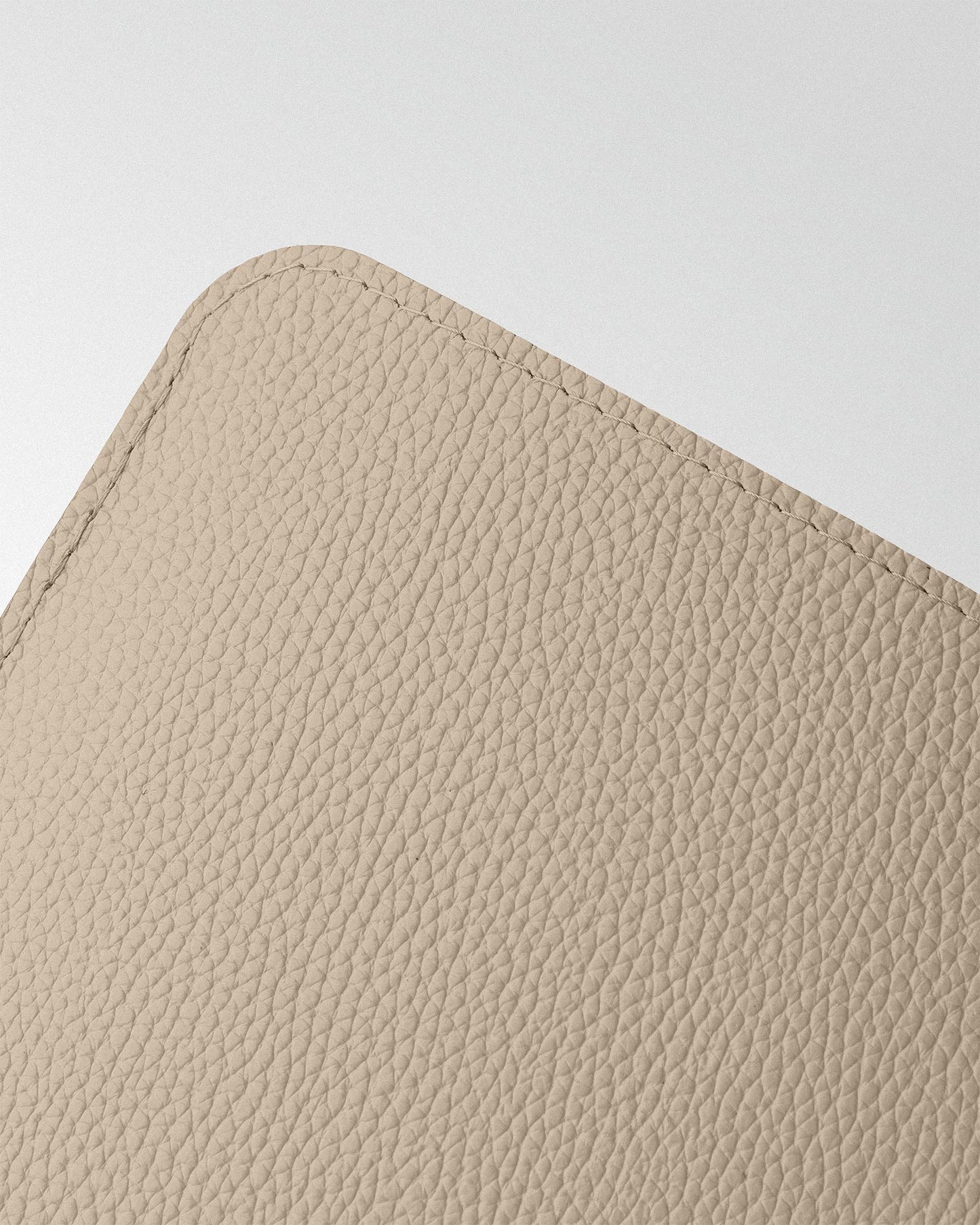 Чохол Minimalist із бежевої  шкіри для MacBook